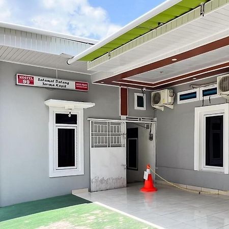 Kostel 99 Pangkal Pinang Redpartner Hotel Luaran gambar