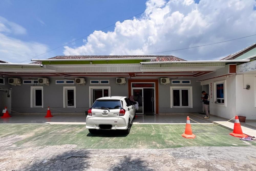 Kostel 99 Pangkal Pinang Redpartner Hotel Luaran gambar