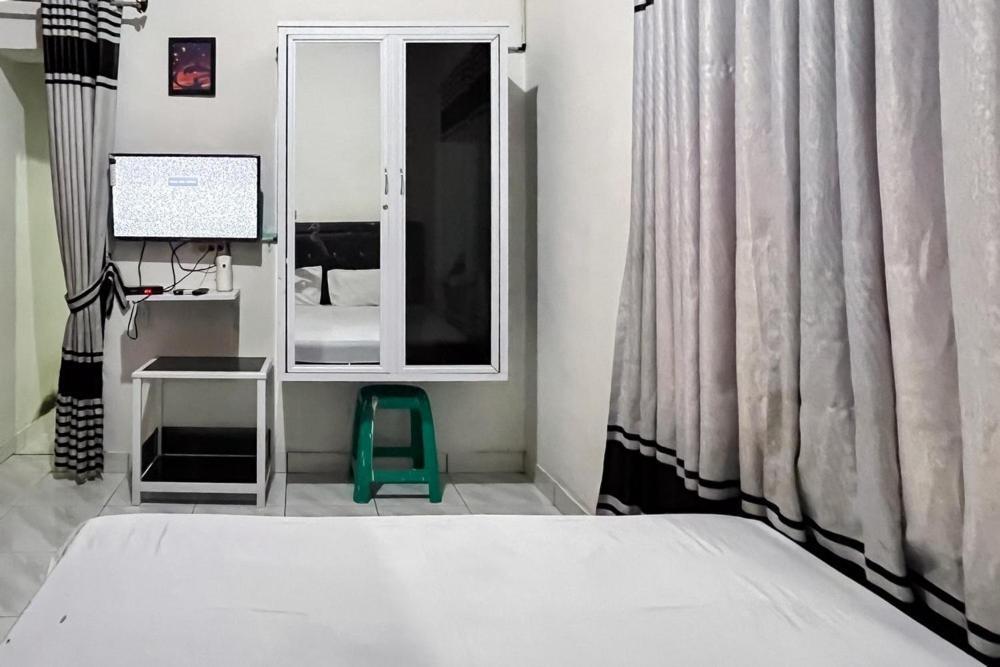 Kostel 99 Pangkal Pinang Redpartner Hotel Luaran gambar