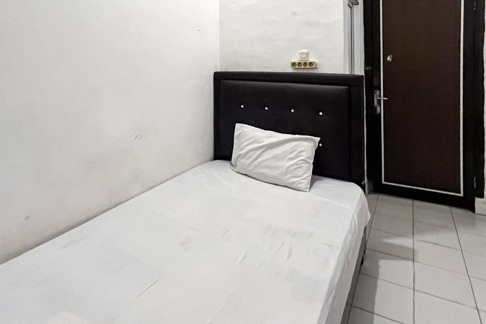 Kostel 99 Pangkal Pinang Redpartner Hotel Luaran gambar