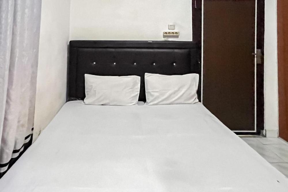Kostel 99 Pangkal Pinang Redpartner Hotel Luaran gambar