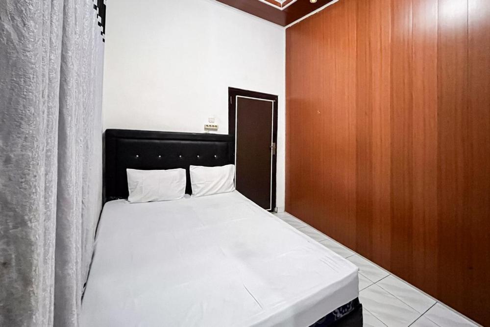 Kostel 99 Pangkal Pinang Redpartner Hotel Luaran gambar